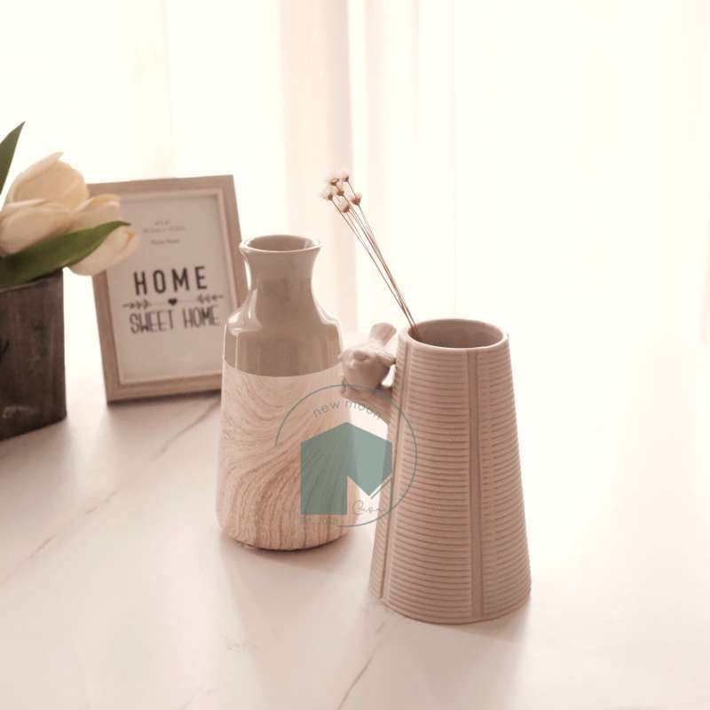 Jual Vase Pot Vas Bunga Keramik Dekorasi Meja Rumah Kantor Hiasan Shabby  Hampers Pernikahan Terbaru November 2021 harga murah - kualitas terjamin |  Blibli