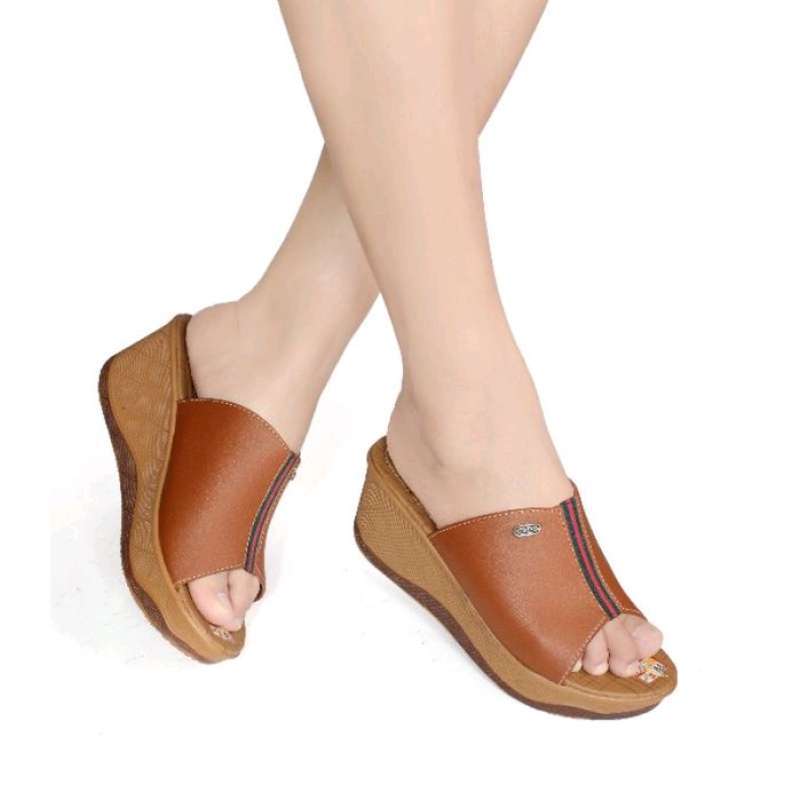 Wedges wanita terbaru 219 top