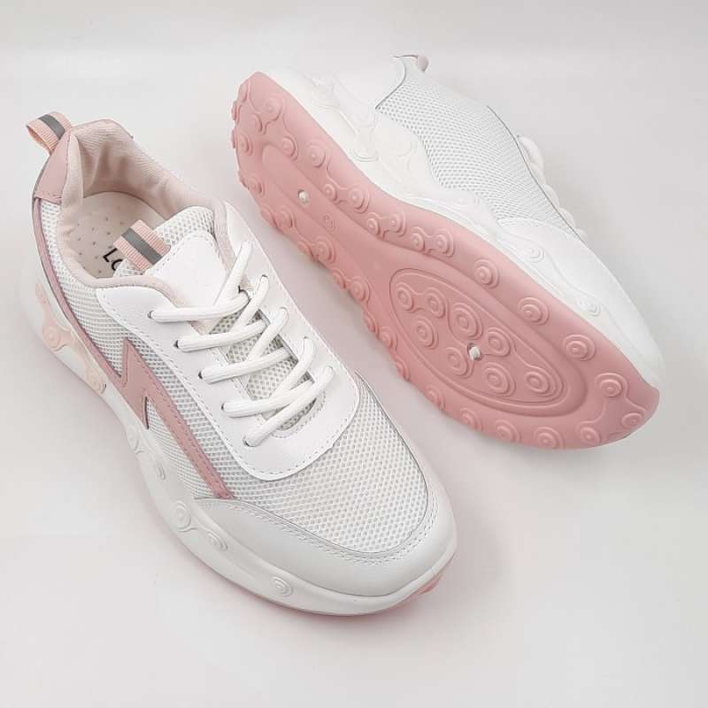 pinks shoes