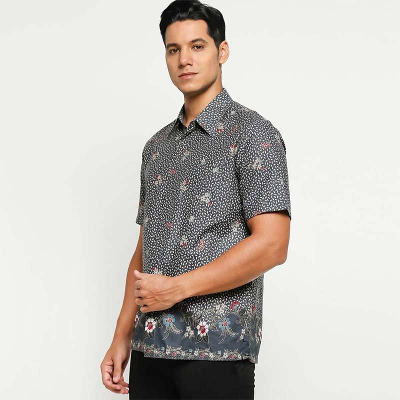 Jual Batik Arjunaweda Hem Latar Beras Wutah Kemeja Batik Pria Abu Abu 53092039 Murah September 2020 Blibli Com