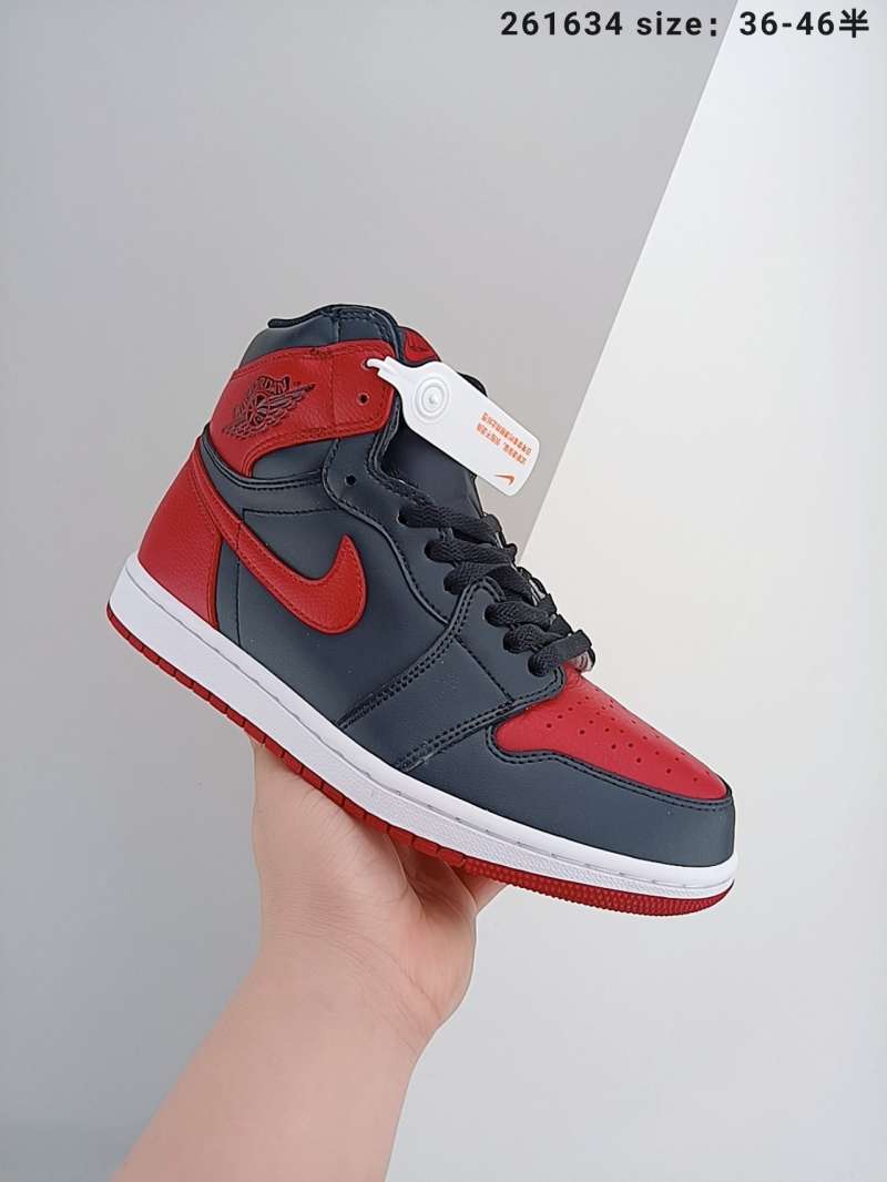 Jual NIKE Air Jordan 1 Mid aj1 high top basketball shoe is made of solid  materials, carefully carved and the ultimate details are shown in the  figure. Th - 43 di Seller