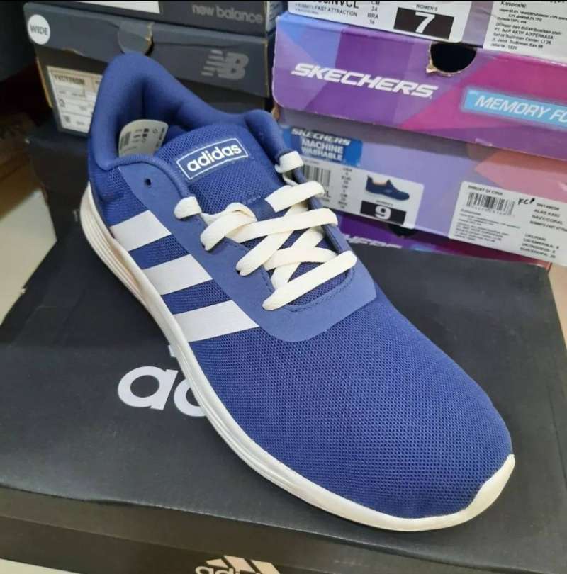 SEPATU LARI PRIA ADIDAS RUNNING LITE 