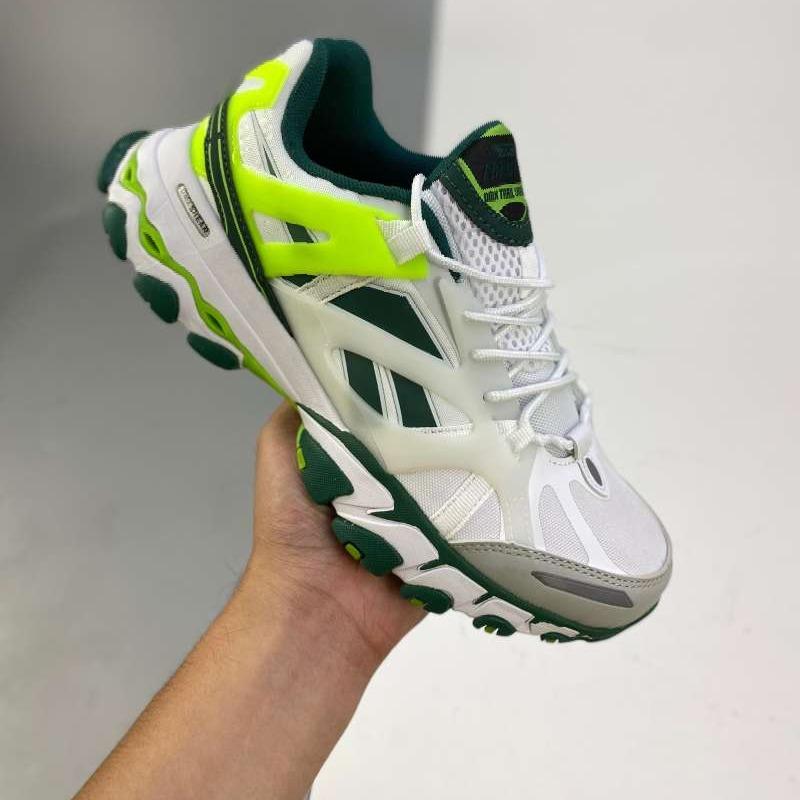 Jual Original Reebok Reebok DMX trail shadow men cushioning running shoe  02hhlh12 40 ~ 45 21-11-20 - 44 di Seller SNK souxing shop - | Blibli