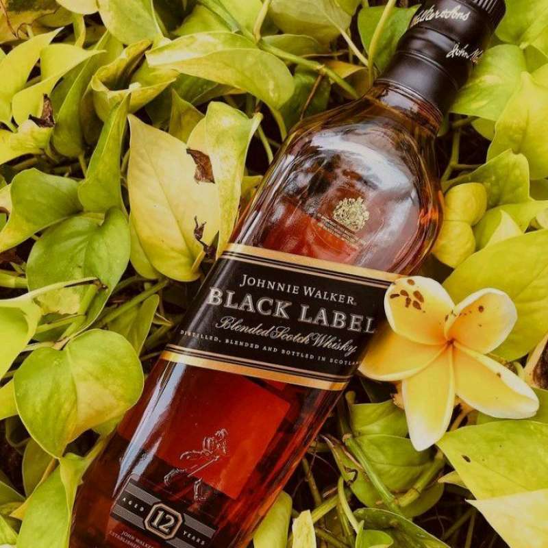 Jual johnnie walker black label di Seller Hellosojuidn - Kota ...