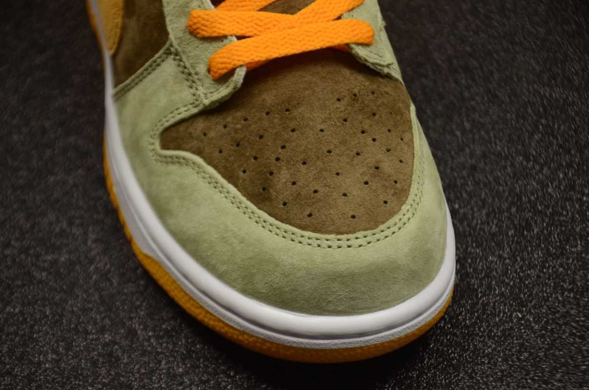nike green brown