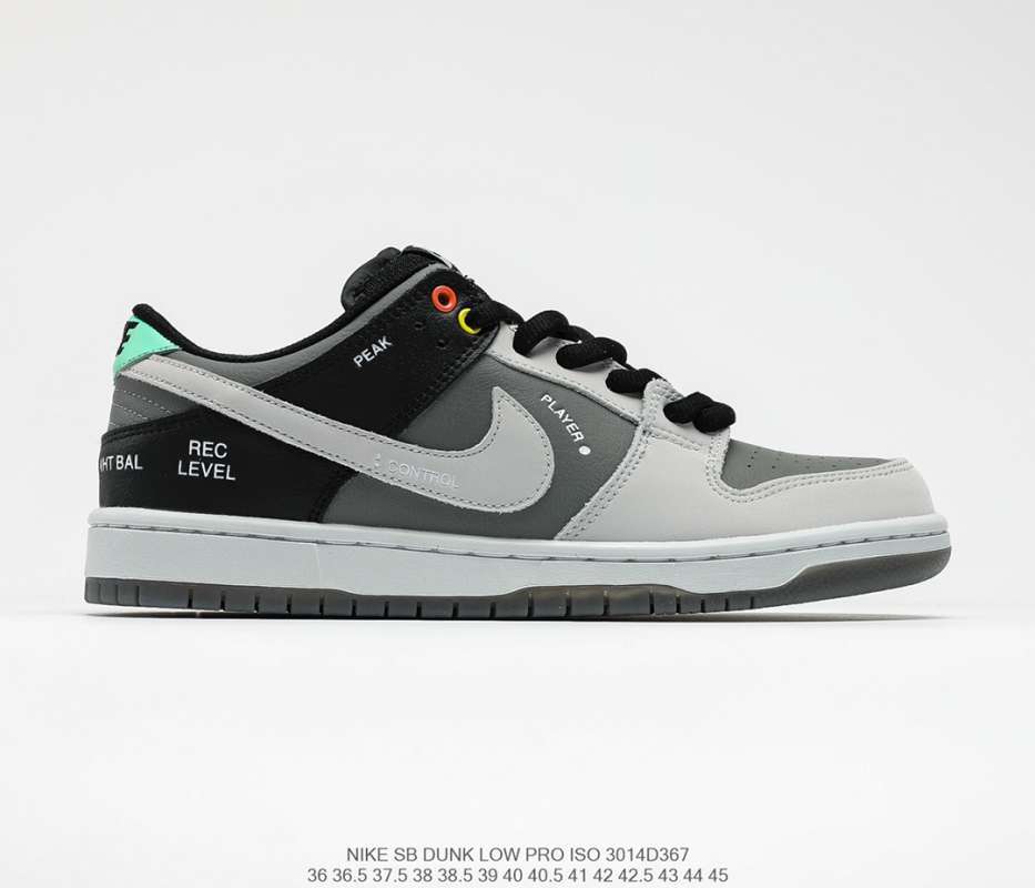 Jual Men's women's shoes NIKE duNIKE SB DUNK vx0 camera co branded black  gray board shoes CV9 001 thickened tongue filling. 3014D367 di Seller Luo  Chengzhi - China | Blibli