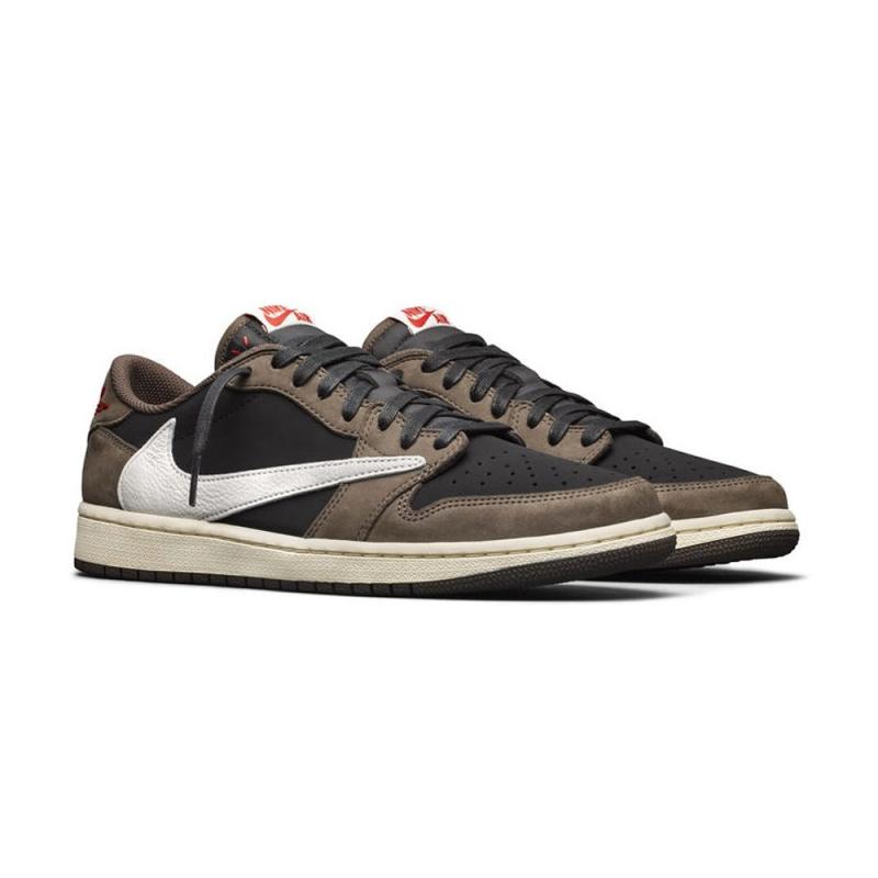 Jual NIKE Travis Scott x Air Jordan 1 Low Sepatu Sneakers Pria - Mocha  Online November 2020 | Blibli