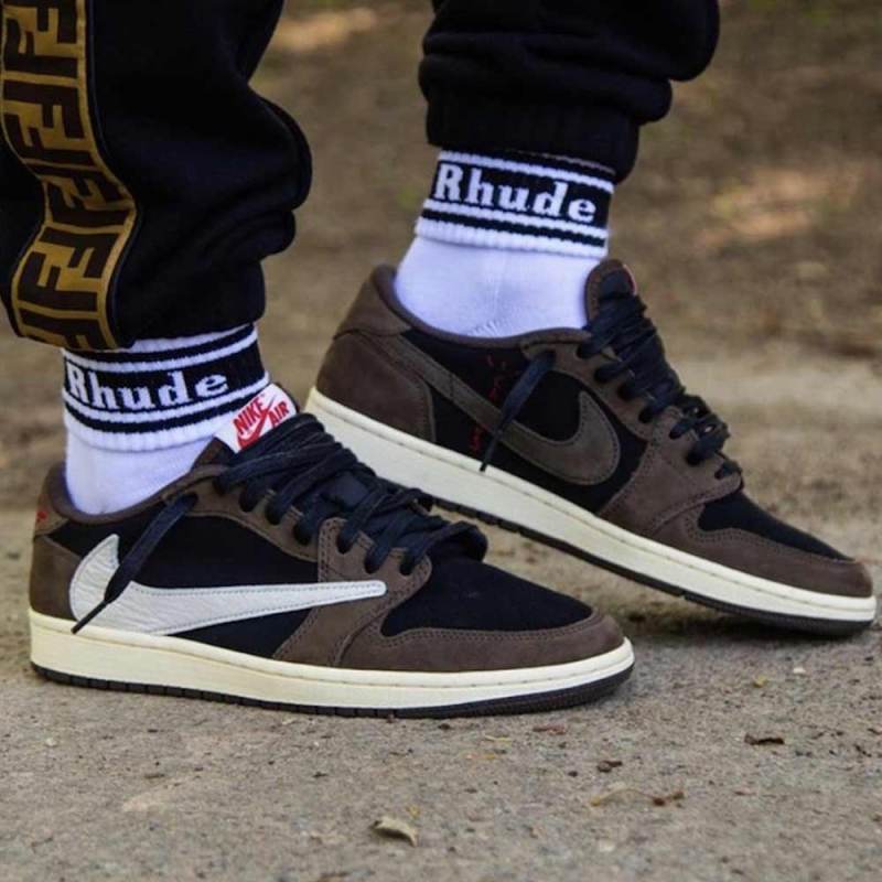 sepatu jordan travis scott