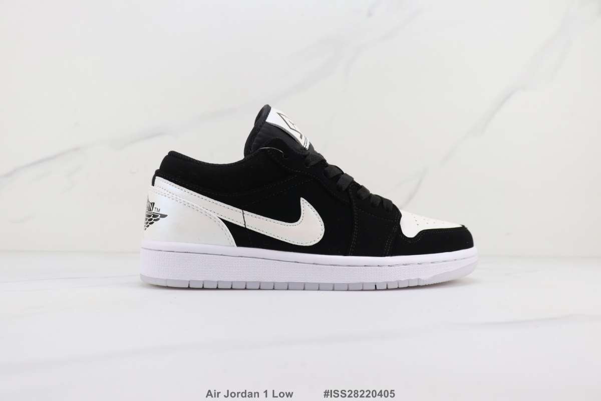Jual Original Nike Air Jordan 1 Low Men's Sneakers Running Shoes Basketball  Shoes 425006 - 42 di Seller youmylove SHOP - China | Blibli