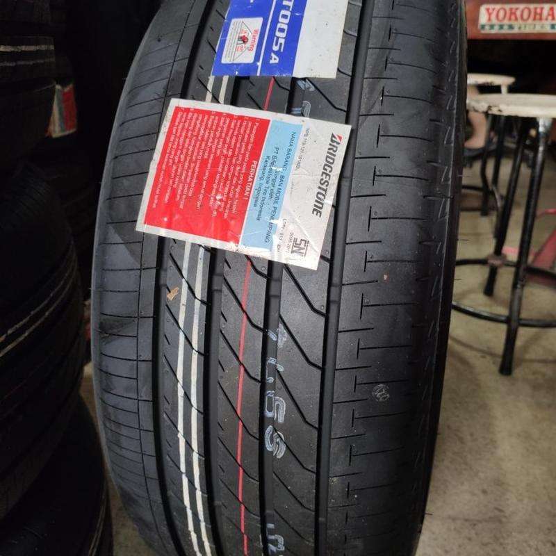 BRIDGESTONE 235/50R18 見やすい REGNO GR-XⅡ YA1367
