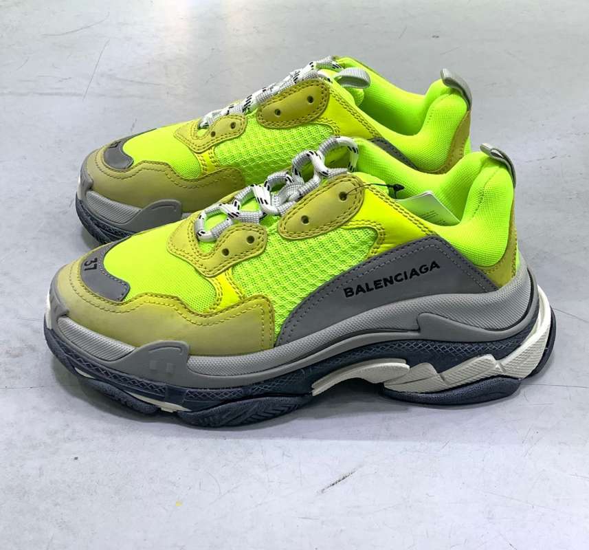 Jual balenciaga triple s top
