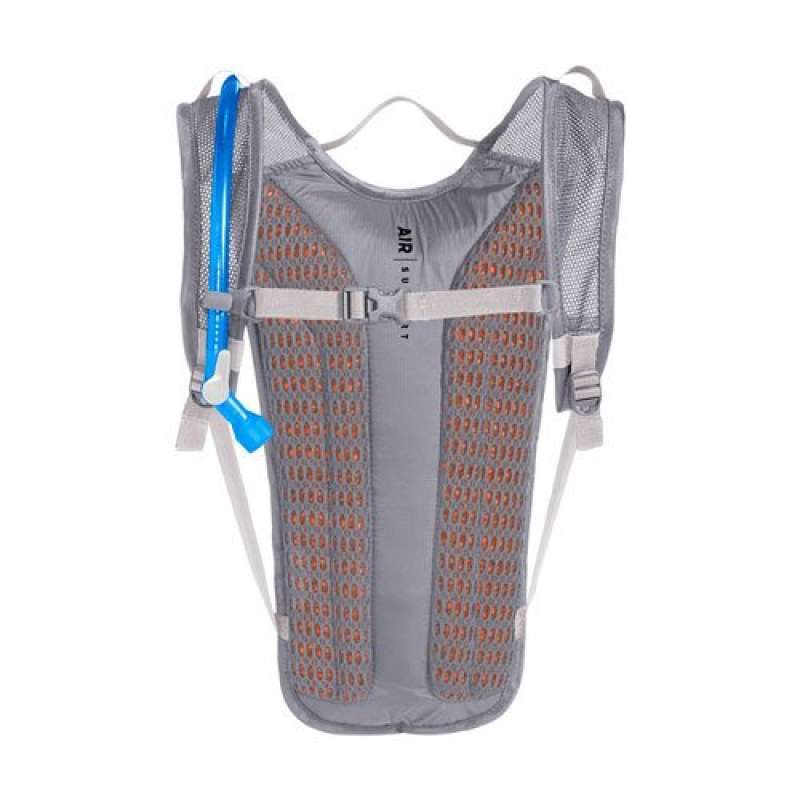 Jual CamelBak Classic Light Hydration 