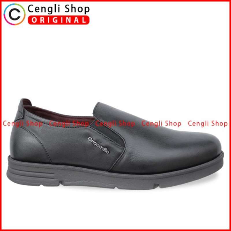 Sepatu crocodile online slip on