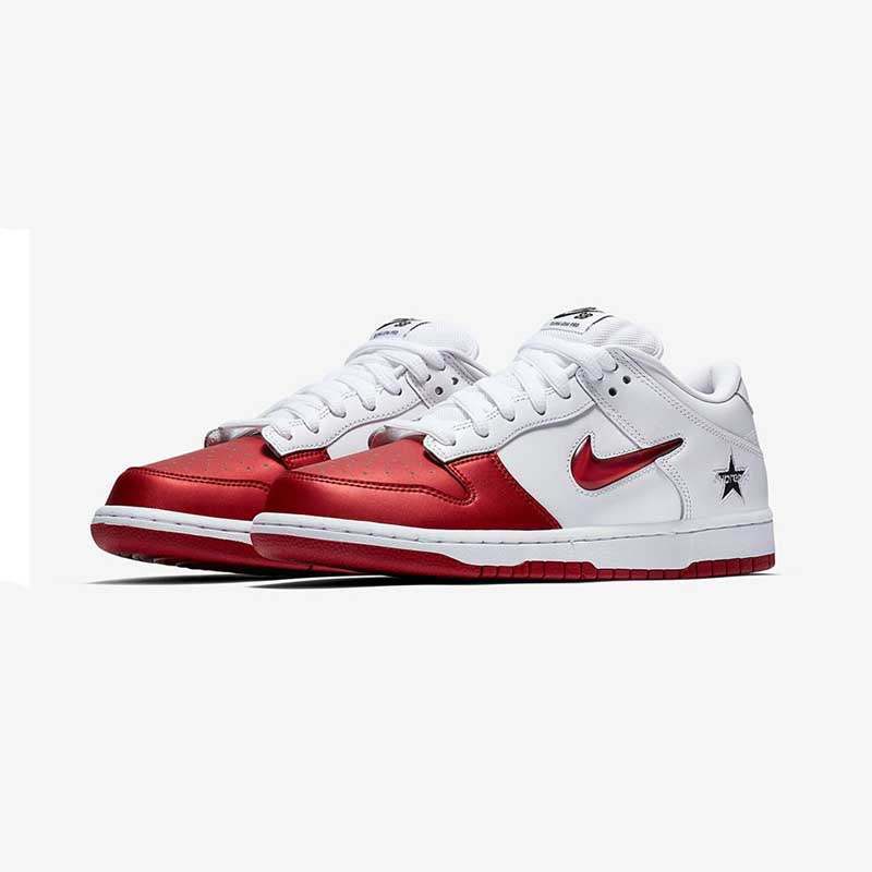 nike dunk low supreme court