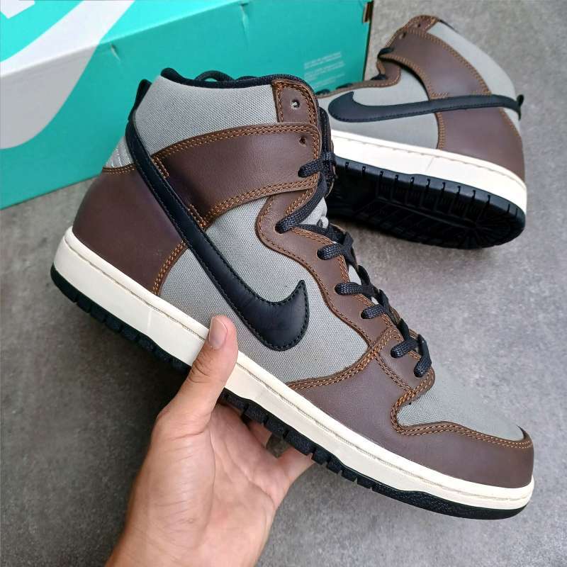 靴 NIKE SB DUNK HIGH PRO BAROQUE BROWN Nike SB Dunk High Baroque Brown Vegan Leather Men's - CV1624