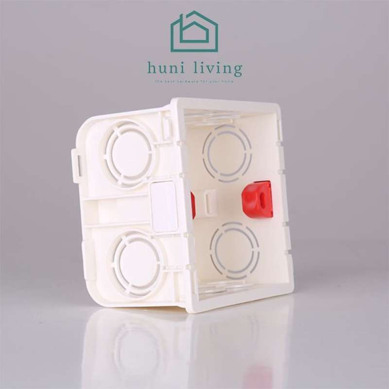 Sofi Marsoning yalangoch fotosuratlari