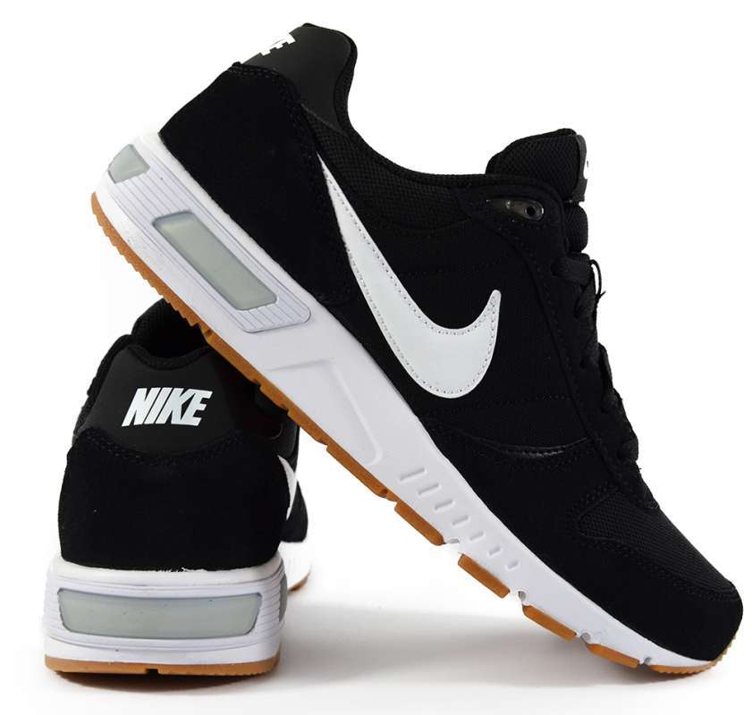 Nike hotsell nightgazer 46
