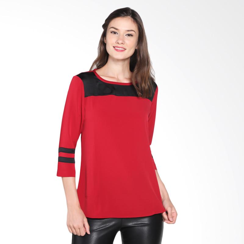 Lois Girl Shirt KC 400 Top Atasan Wanita - Red Extra diskon 7% setiap hari Extra diskon 5% setiap hari Citibank – lebih hemat 10%