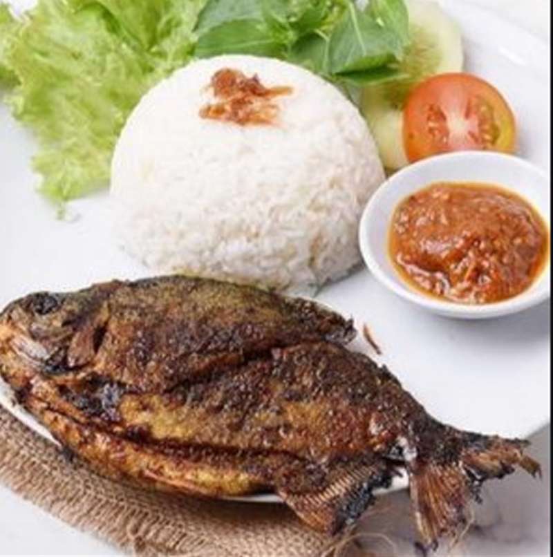 Jual Paket Ikan Bawal Goreng Dan Nasi Paket Ikan Bawal Goreng Dan Nasi Di Seller Ayampenyetjeletotbonsar Asli Kota Jakarta Selatan Dki Jakarta Blibli