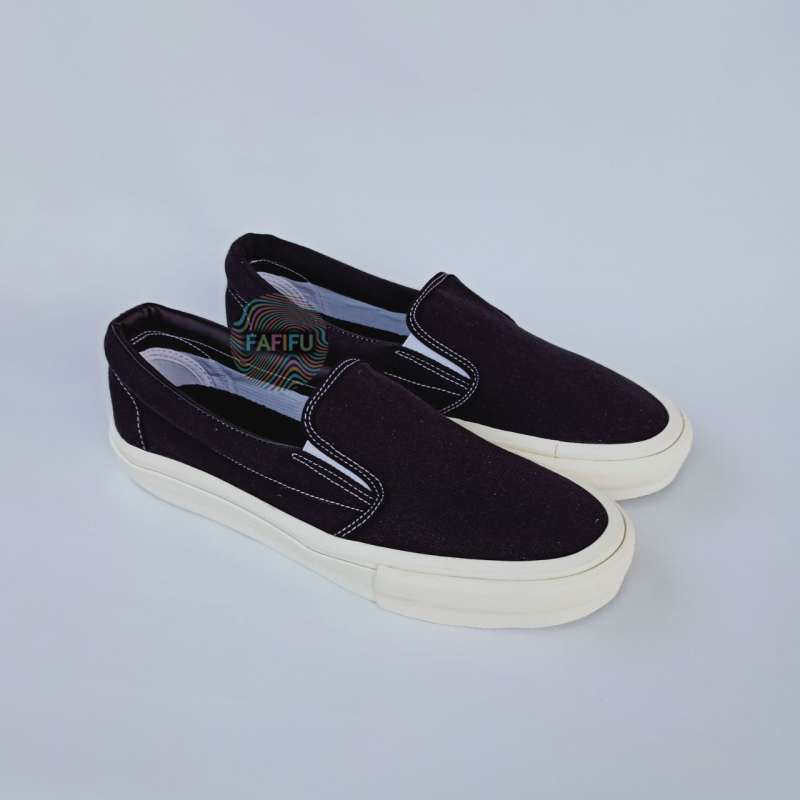 Jual Sepatu Polos Slip On Black White OG Sepatu Lokal Kanvas