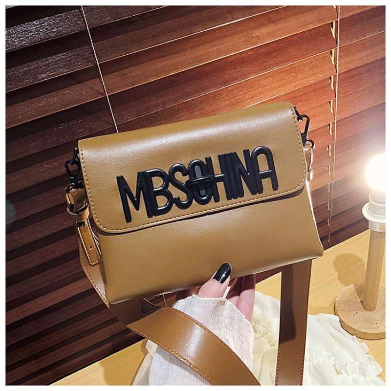Tas moschino sling bag new arrivals
