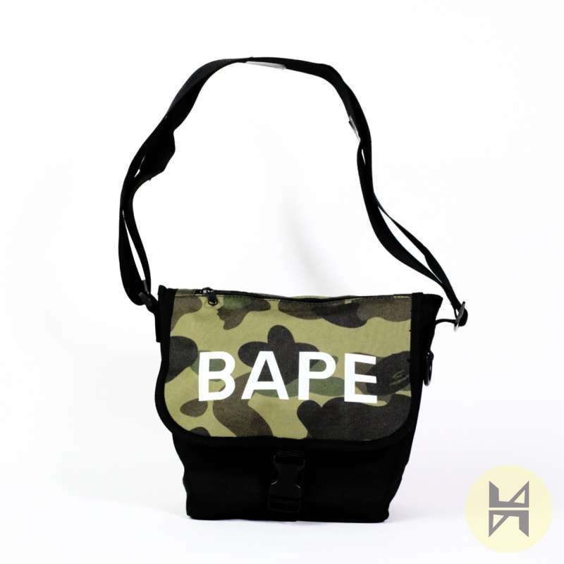 bape sling bag