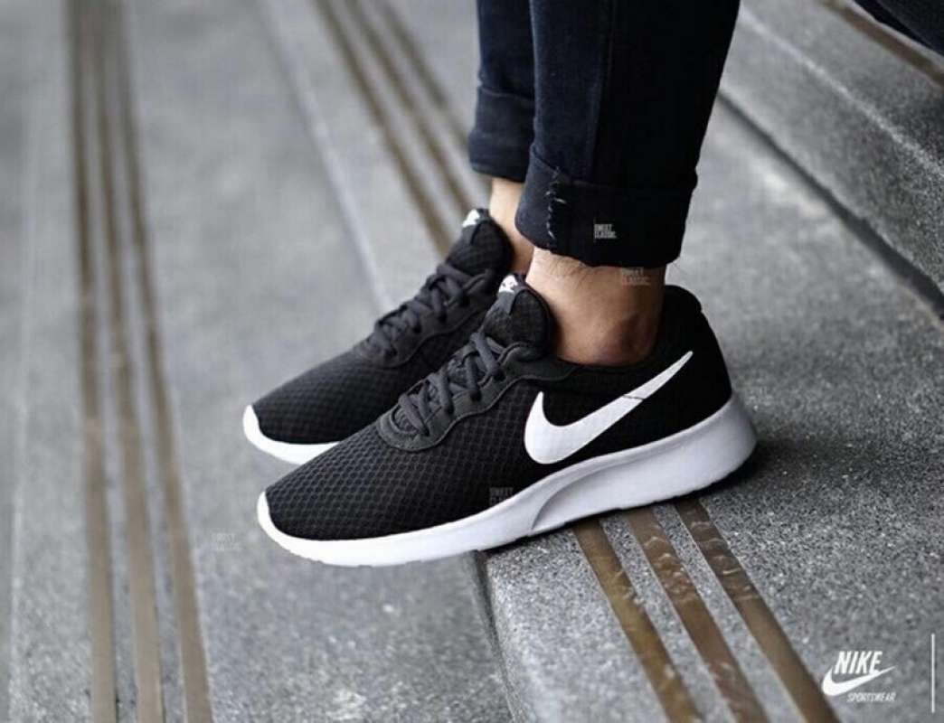 nike tanjun good for walking
