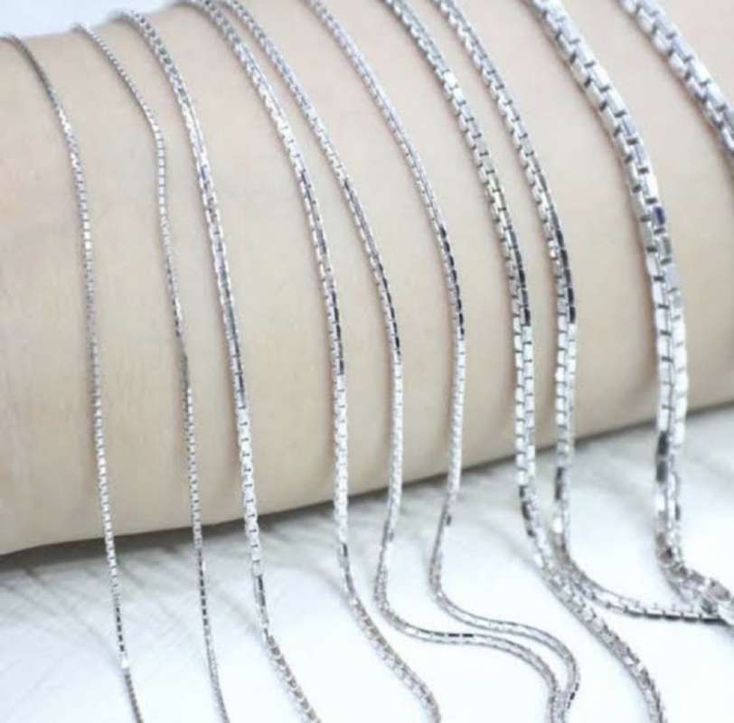 Kalung Emas Putih model Santa 17Karat