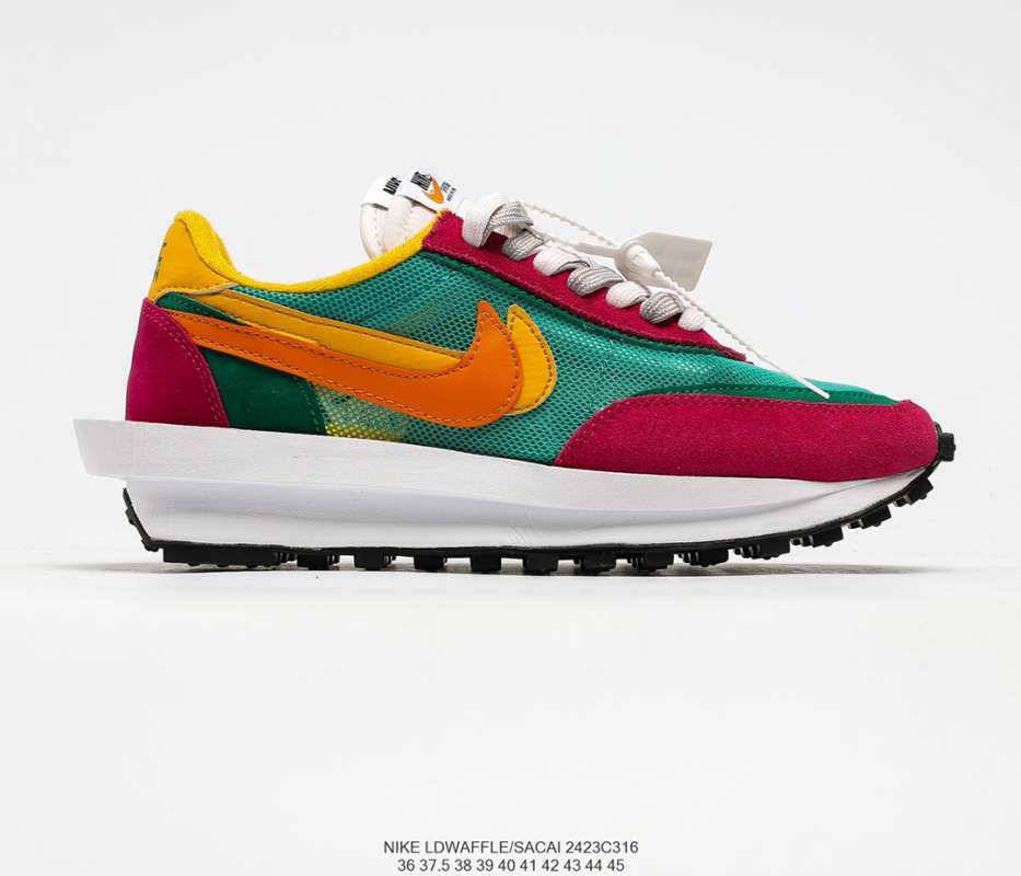 nike waffle daybreak