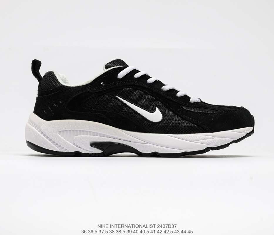 nike internationalist 37