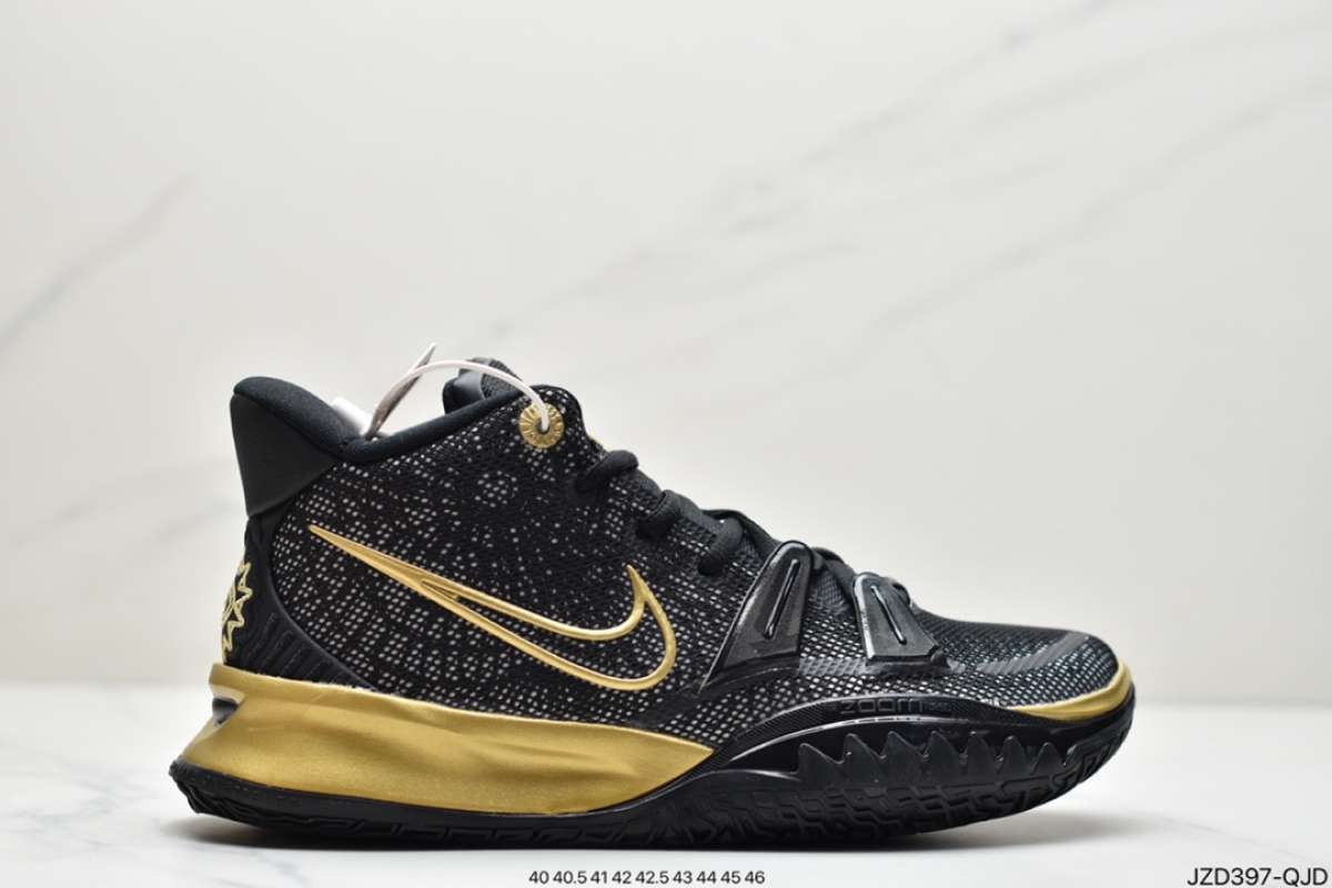 black kyrie 3 low