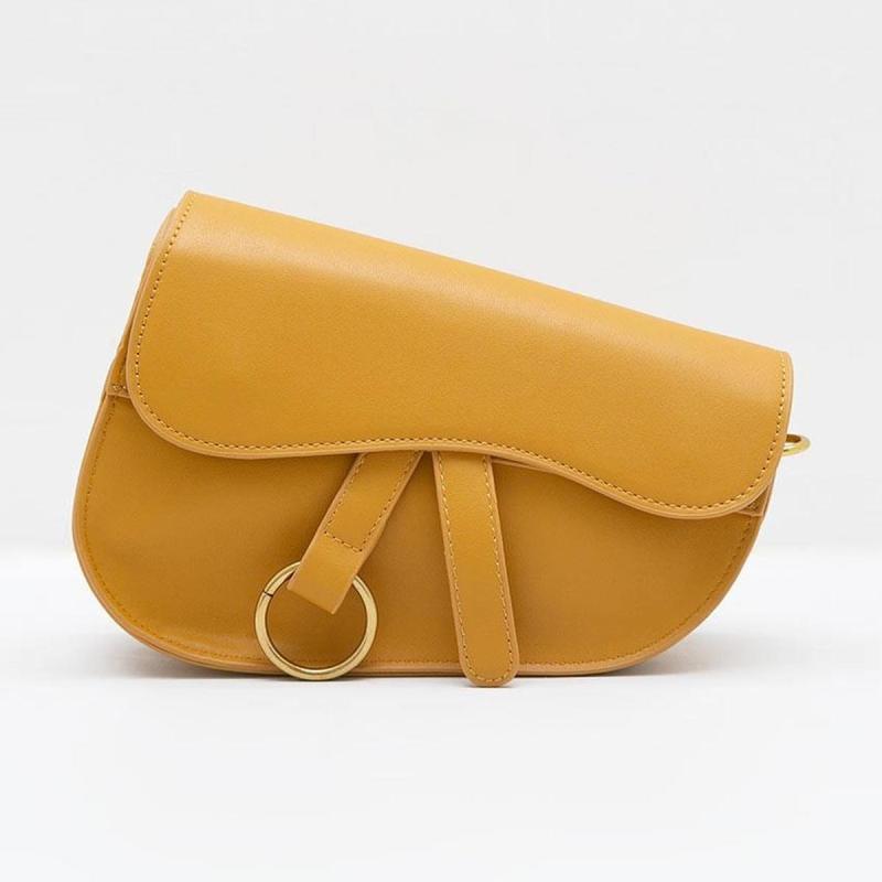 Jual Berrybenka Faye Avva Classic Metal Sling Bags Mustard Online November 2020 Blibli