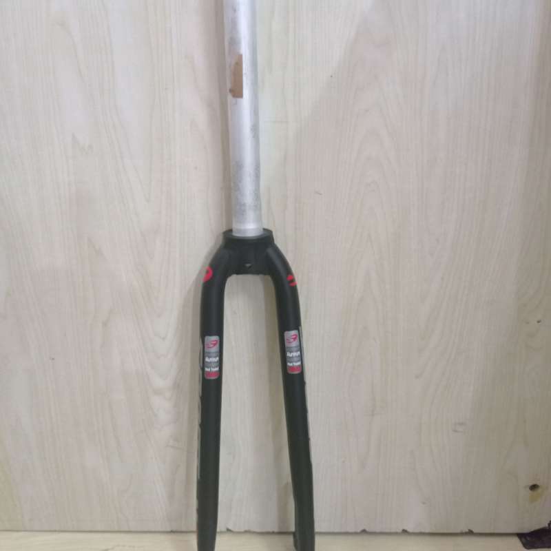 Fork Rigid M5 untuk sepeda 700C Roadbike Fixie
