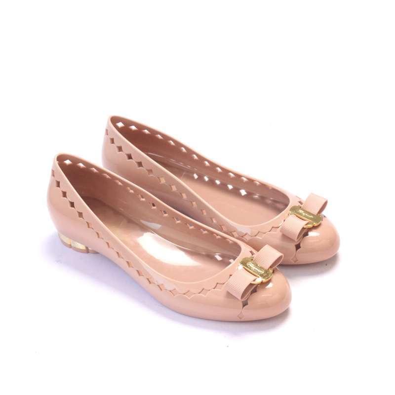 Sepatu ferragamo jelly original on sale