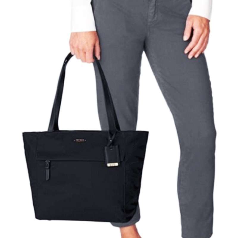 Tumi voyageur best sale m tote