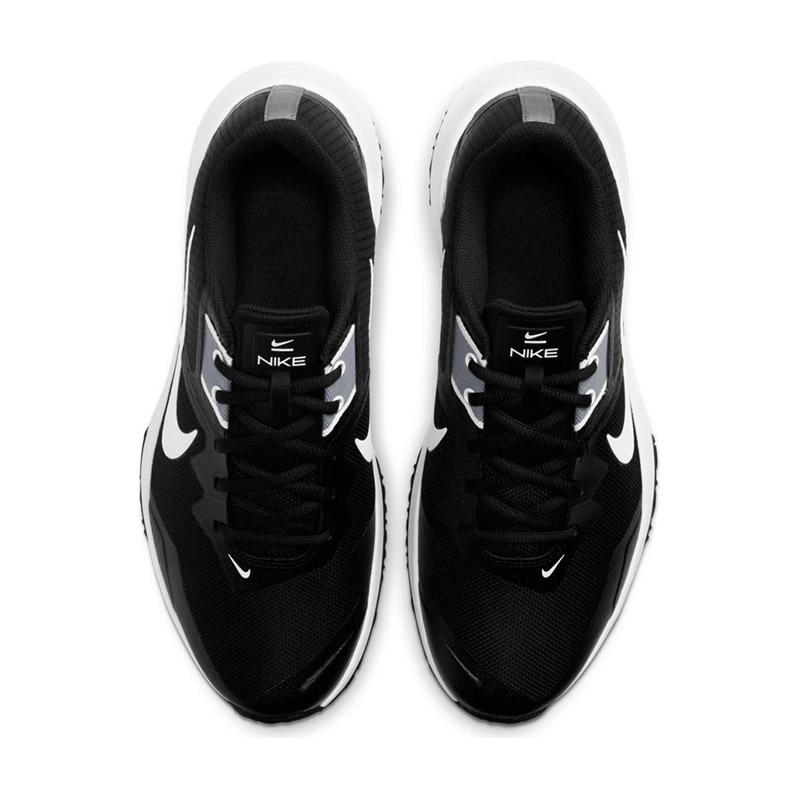 nike training varsity compete 3 trainers in triple black