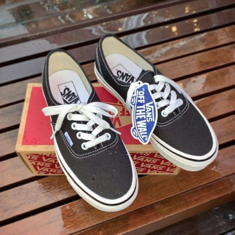 Jual Vans Authentic Style 44 DX Anaheim Black White BNIB Brand