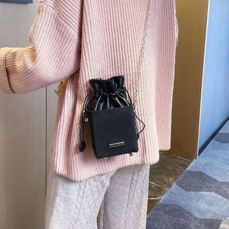 Jual Ielgy Tas Selempang Dengan Tali Rantai Serut Model Korea Untuk Wanita Online November 2020 Blibli