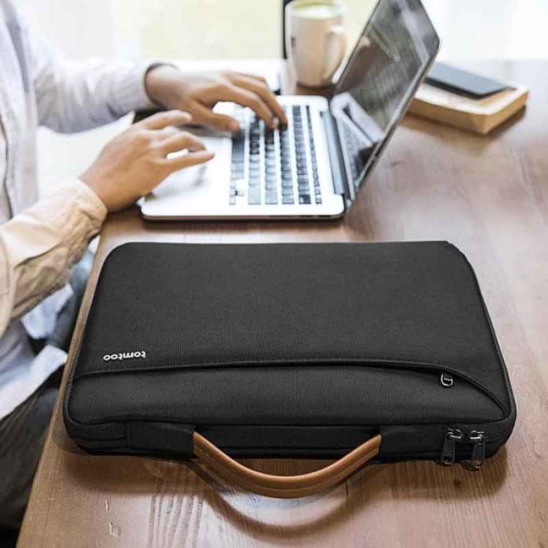 Jual Protective Sleeve Tomtoc A22 C02h01 13 Inc Black For Laptop Surfacepro Online November 2020 Blibli Com