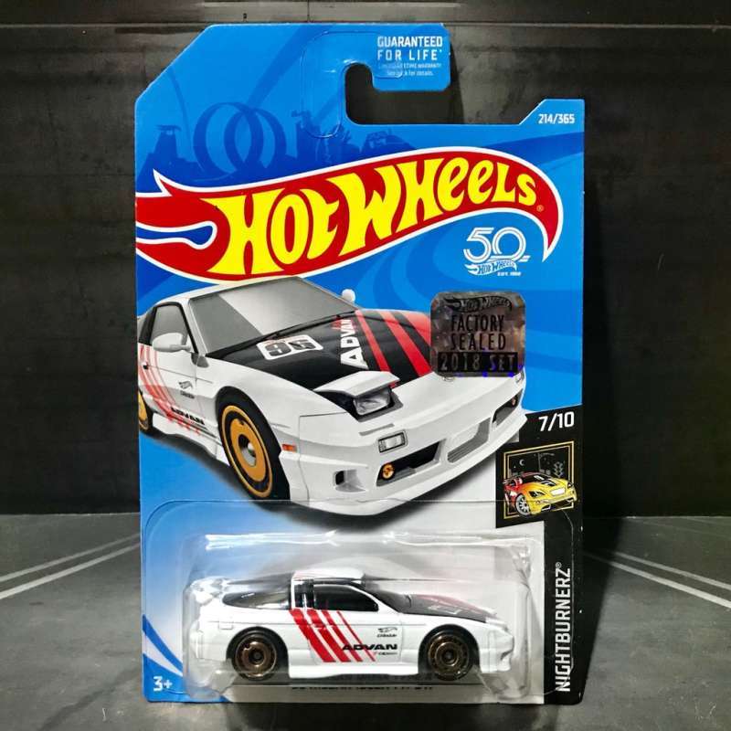 Hot wheels outlet nissan 2018