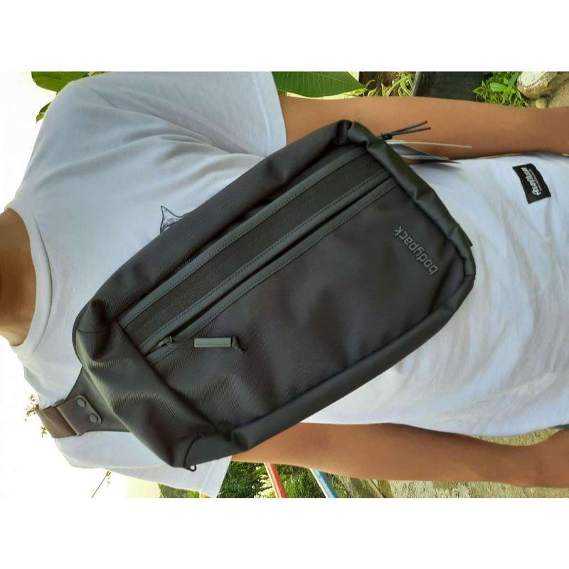 Jual Bodypack Geometry 2.0 Sling Bag 