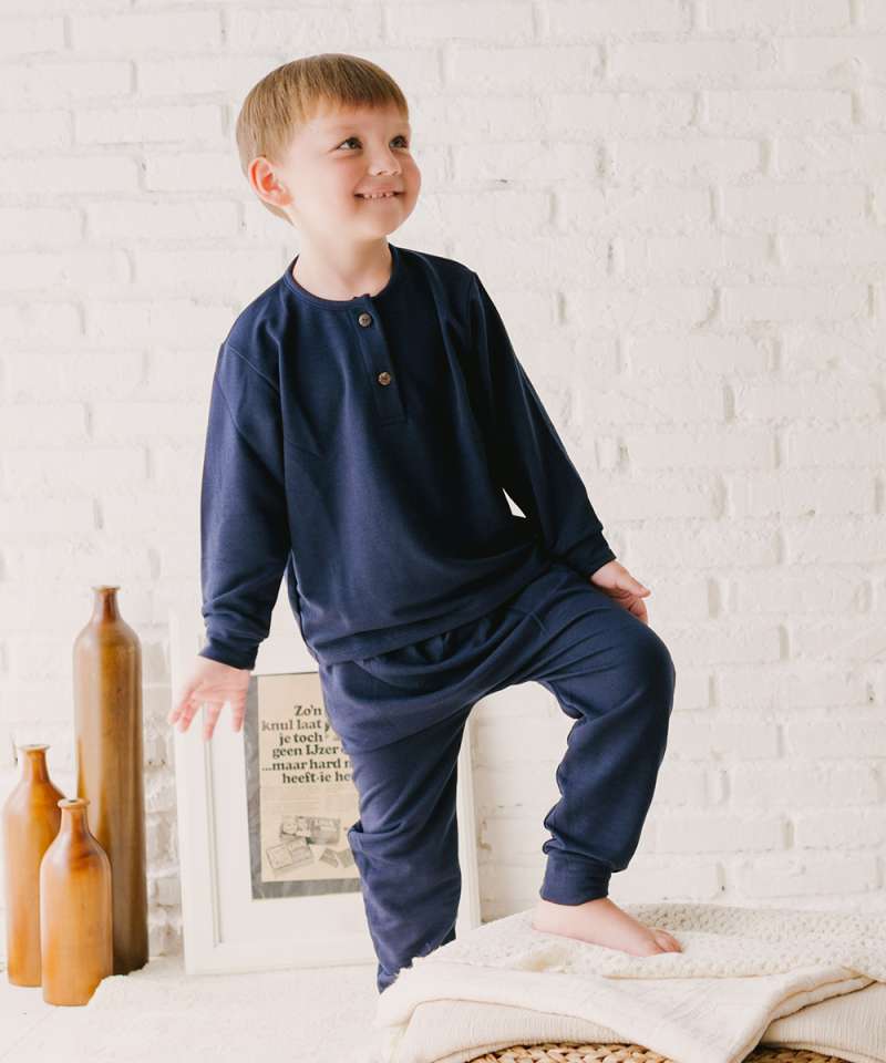 Aoki pyjama shop