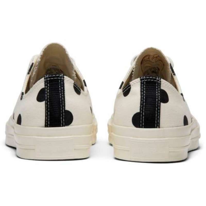 polka dot heart converse