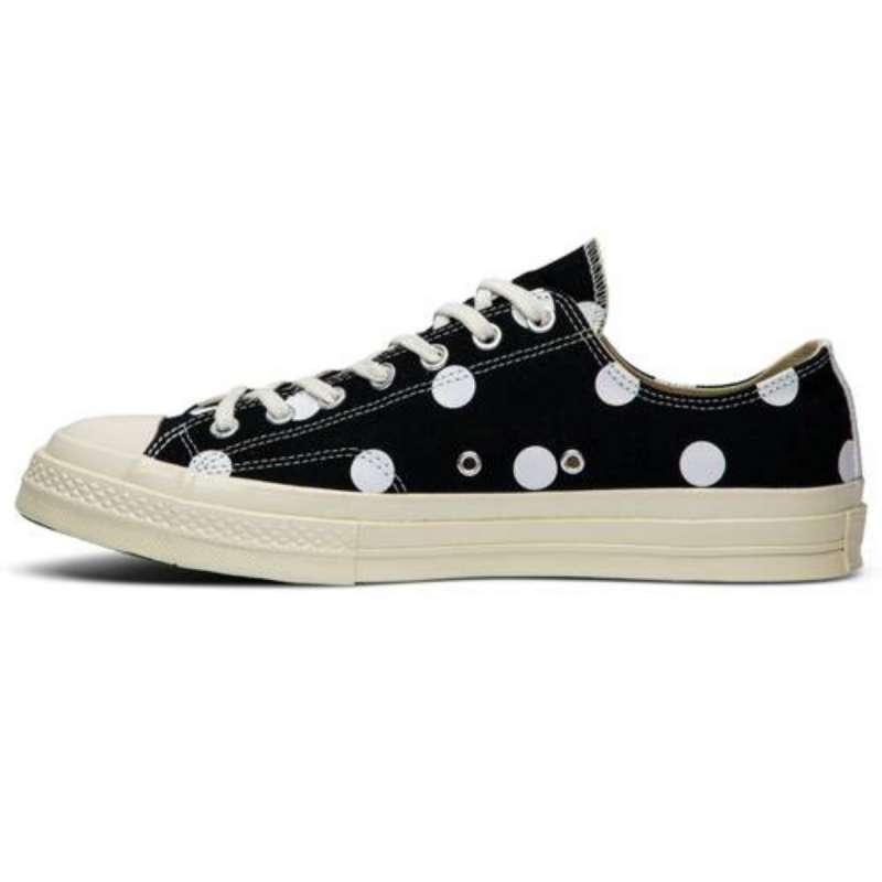 polka dot heart converse