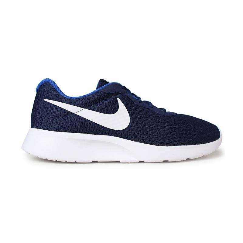 Nike tanjun hotsell black white harga