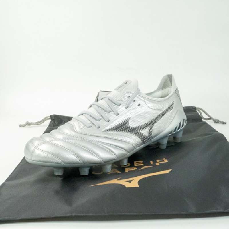 Sepatu bola mizuno morelia discount