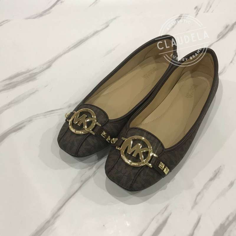 Jual Michael Kors Fulton Flat Shoes In Signature Brown With Gold Logo Di Seller Claudela Pluit Kota Jakarta Utara Blibli