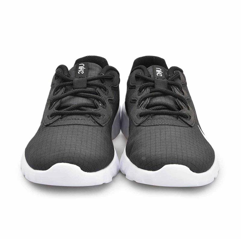 nike wmns explore strada