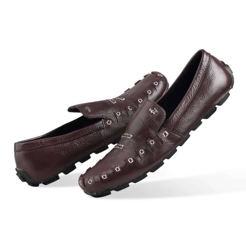 Sepatu slip shop on crocodile