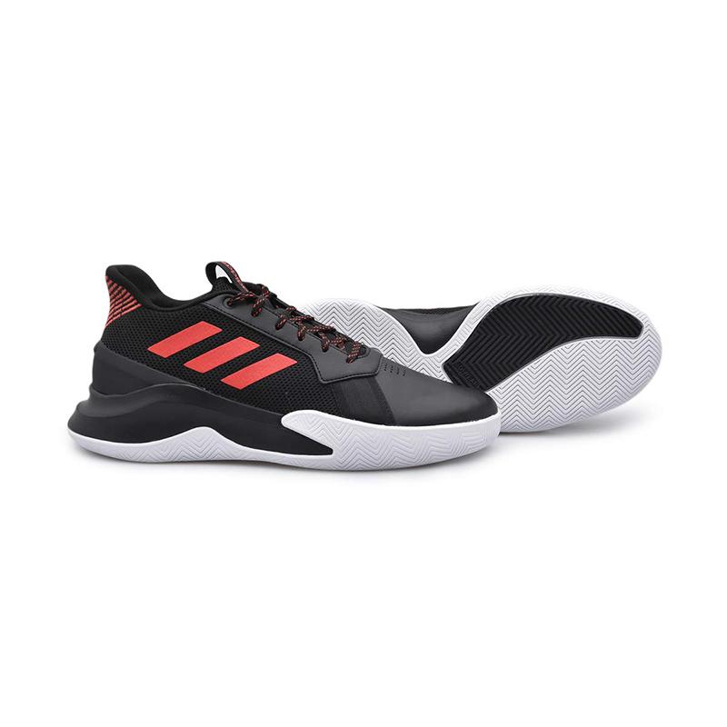 Jual adidas Runthegame Basketball Shoes 